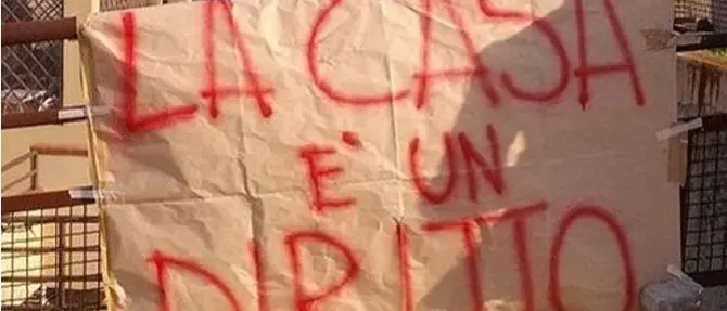 Emergenza abitativa a Cosenza, i sindacati in piazza con il movimento Prendocasa