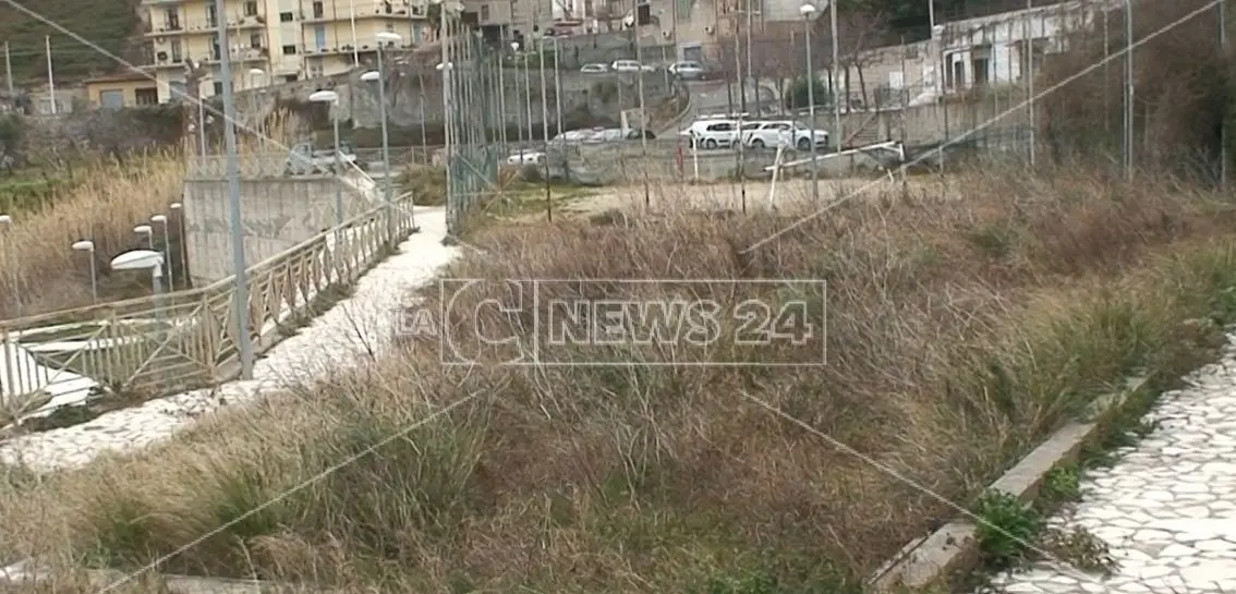 Catanzaro, degrado nel quartiere Gagliano: la denuncia dei cittadini