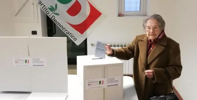 A 104 anni al seggio a votare per il nuovo segretario Pd