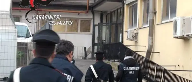 Blitz dei Nas all’ospedale di Vibo, riscontrate carenze igieniche nei reparti