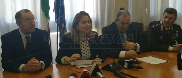 Il ministro Grillo in Calabria annuncia un decreto straordinario per riordinare la sanità