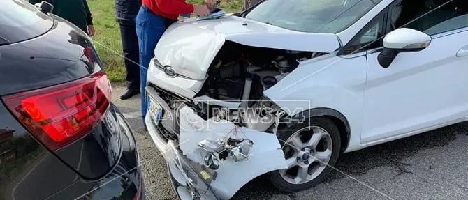 Rende, tamponamento a Santa Rosa: un ferito