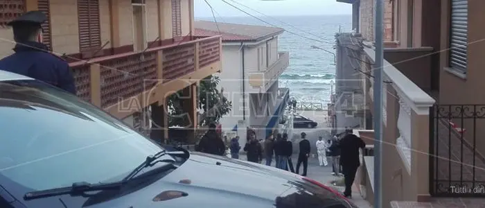 Ancora sangue nel Crotonese, ucciso imprenditore sull’uscio di casa