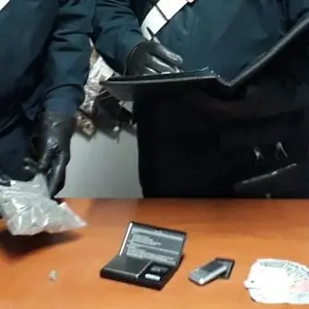 Belvedere Marittimo, giovane commerciante arrestato per droga