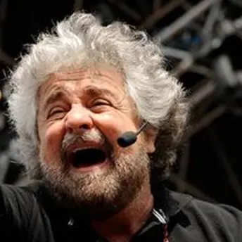 Reddito cittadinanza, Grillo: «Poche domande in Calabria, tutti ‘ndranghetisti?»