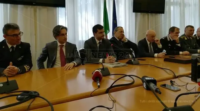 Il sottosegretario Sibilia: «Un plotone di tecnici contro la corruzione»