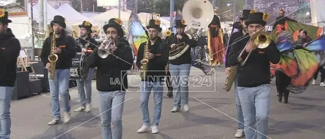 Cosenza, la Gran parata apre ufficialmente la Fiera di San Giuseppe