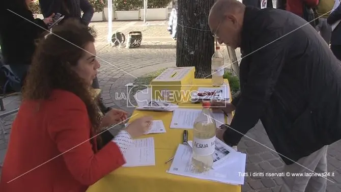 Cosenza, i Cinquestelle denunciano: «Acqua potabile contaminata»