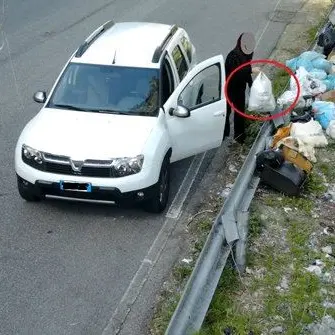 Non c'è pace per i “lordazzi” di Catanzaro: nuove foto, nuove multe