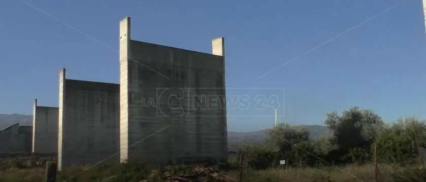 Un ponte sospeso nel cuore della città di Corigliano-Rossano