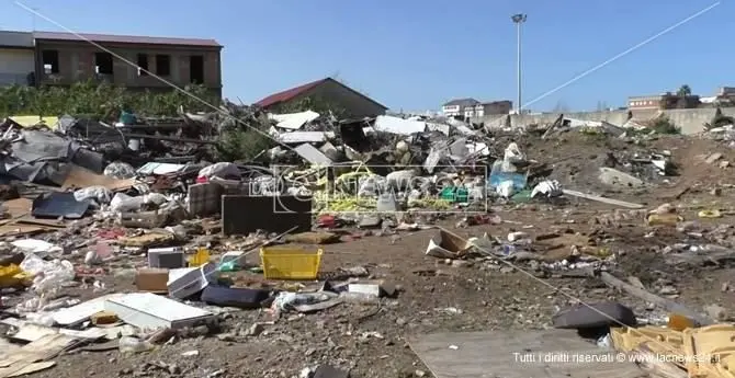 Gioia Tauro, milioni di soldi pubblici sprecati per opere fantasma e cattedrali nel deserto