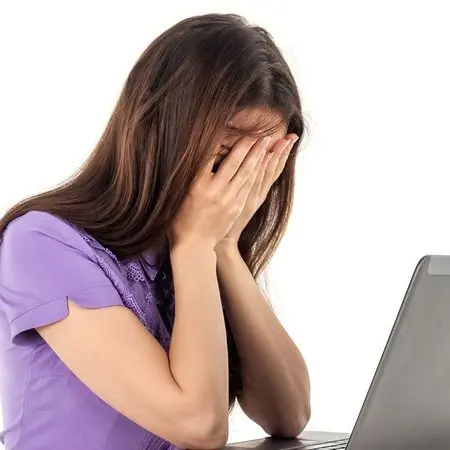 «Non partire, ti ho fregata». Vacanze online, occhio alle truffe