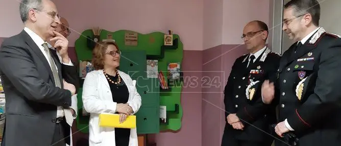 Libri in corsia, 400 volumi per il reparto di Pediatria dell'ospedale di Lamezia