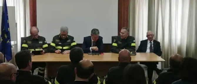 Catanzaro, incontro tra i vertici nazionali dei vigili del fuoco e i sindacati