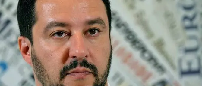 Salvini addolorato per il rogo mortale ma «alla baraccopoli bilancio sarebbe stato più grave»