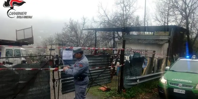 Longobucco, sequestrata officina abusiva adibita a discarica