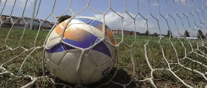 Calcio dilettanti, insulti razzisti: «Puzzi negro, Salvini vi manda a casa»