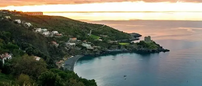 A San Nicola Arcella un'estemporanea con pittori internazionali