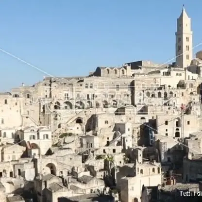 Gli abeti illuminati della Naca di Davoli incantano anche Matera 2019