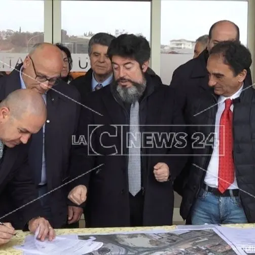 Catanzaro, il sindaco Abramo: «Lottizzazioni al Giovino? Polemica stupida»