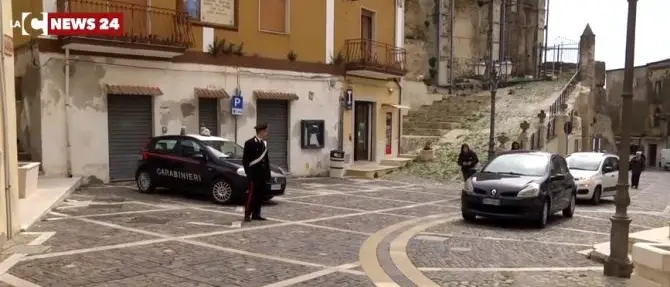 Neonato sepolto nel giardino, la prova del Dna per trovare la madre