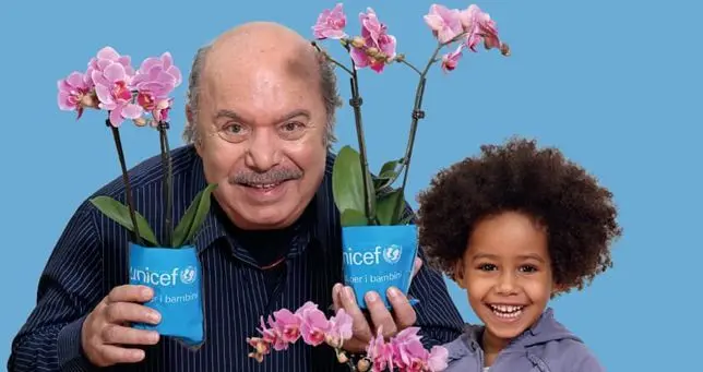 Unicef, torna l’orchidea in piazza per salvare i bambini malnutriti