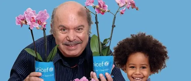 Unicef, torna l’orchidea in piazza per salvare i bambini malnutriti