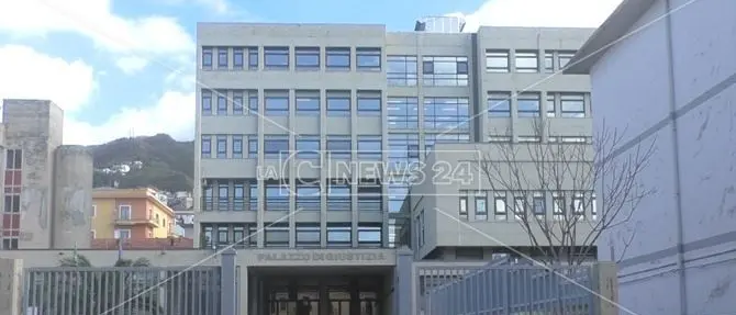 Fuscaldo, stadio senza agibilità: sindaco ed ex funzionario a processo