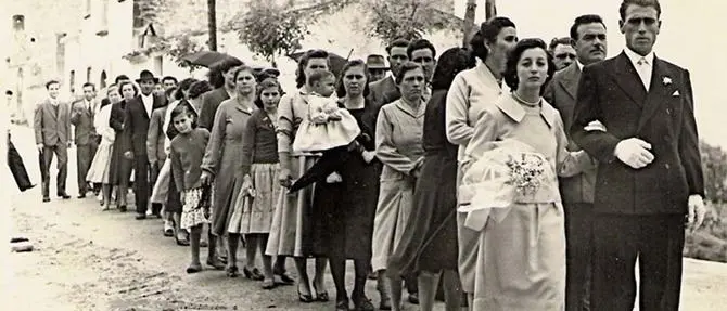 Quando in Calabria alla prima notte di nozze “assisteva” tutto il paese