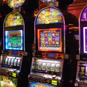 Controlli nel Cosentino, sequestrate 13 slot machine