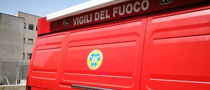 Catanzaro, allarme creolina all'istituto tecnico: evacuati gli studenti