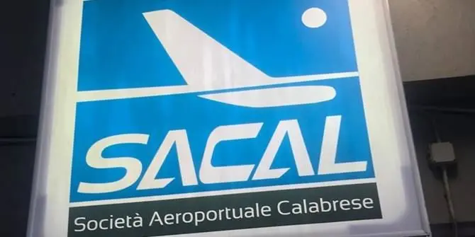 A Sacal per 30 anni la gestione degli aeroporti di Reggio e Crotone