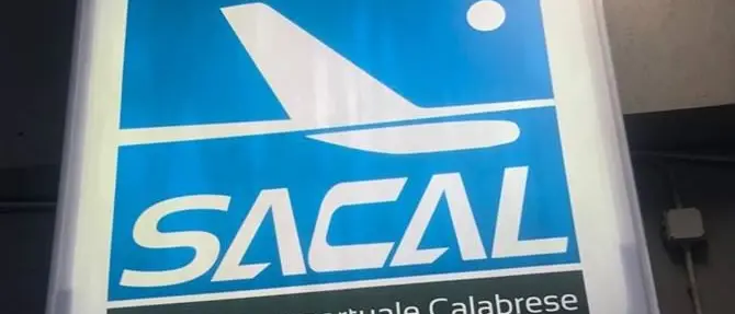 A Sacal per 30 anni la gestione degli aeroporti di Reggio e Crotone