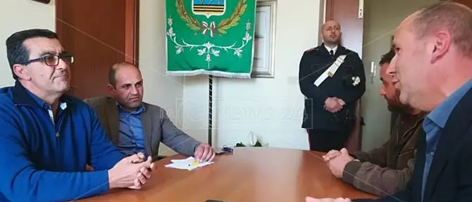 Condofuri, il sindaco del quadretto nazista manda il suo vice a scusarsi