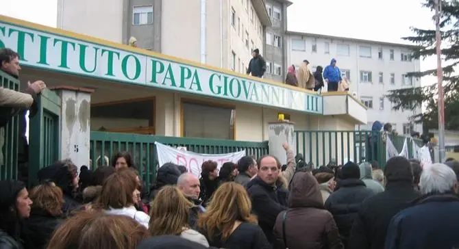 La storia della clinica Papa Giovanni di Serra d'Aiello a 10 anni dalla chiusura