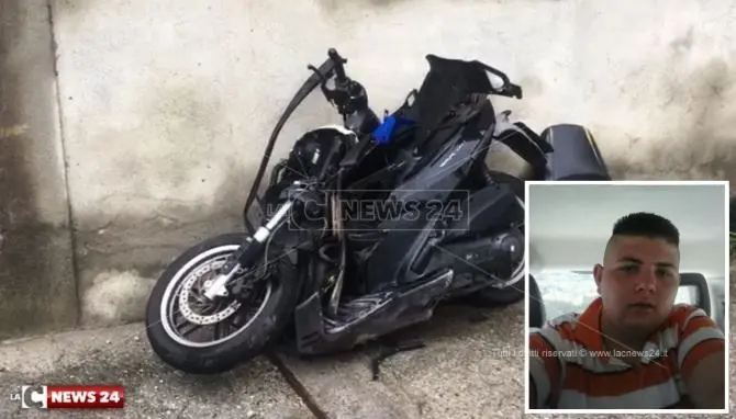 Ancora sangue sulla 106, 21enne muore schiantandosi con lo scooter
