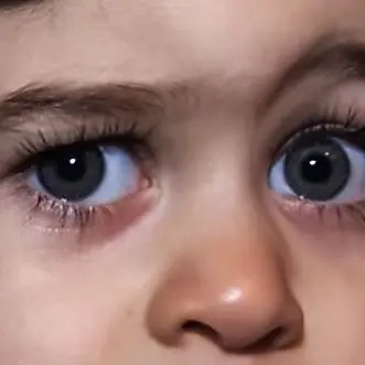 «Il mio bambino vivo grazie a Natuzza, testimonierò per lei»