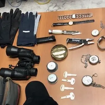 Reggio, sorpresi con attrezzi e refurtiva: espulsi tre georgiani