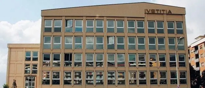 Il ruolo delle “talpe” nell'affare delle aste giudiziarie truccate a Lamezia