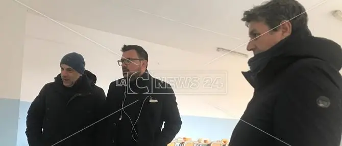 Cosenza, visita a sorpresa nei locali delle mense scolastiche