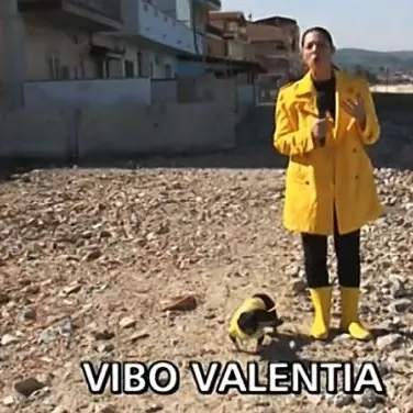 “L’abusivismo di necessità” del quartiere di Vibo Marina: «Nessuno ci ha mai fermati»