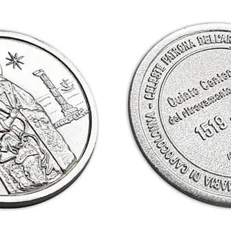 Una medaglia commemorativa per la Madonna di Capocolonna