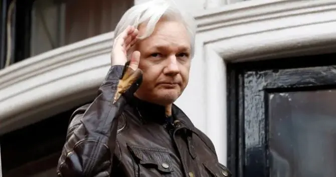 Londra, arrestato Julian Assange fondatore di Wikileaks