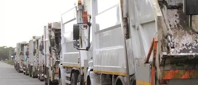 Tornano i rifiuti alla discarica di Celico, riesplode la protesta