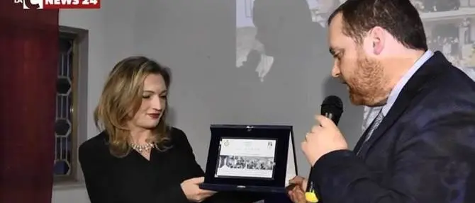 Tradizione e modernità mix vincente: premio ‘Ncrinata 2018 all’editore di LaC (VIDEO)