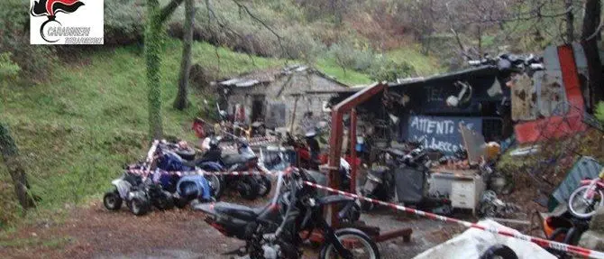 Rifiuti speciali, sequestrata un'area adibita a discarica abusiva a Taverna
