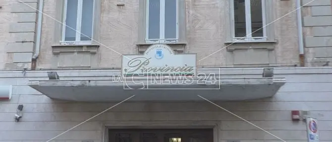 Provincia di Crotone, si restringe la rosa dei papabili alla presidenza