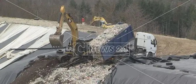 «Impianto di Celico a norma, anche la Chiesa fa business con le discariche» (VIDEO)