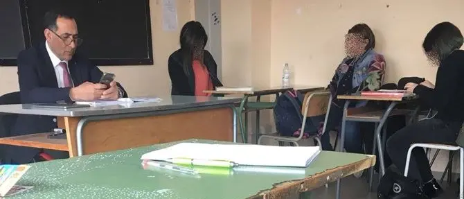 C’è vita oltre la politica: l’ex deputato torna a fare il prof a scuola - VIDEO