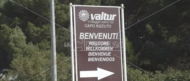 Dopo 55 anni d'attività cala il sipario sul villaggio Valtur di Isola Capo Rizzuto (VIDEO)